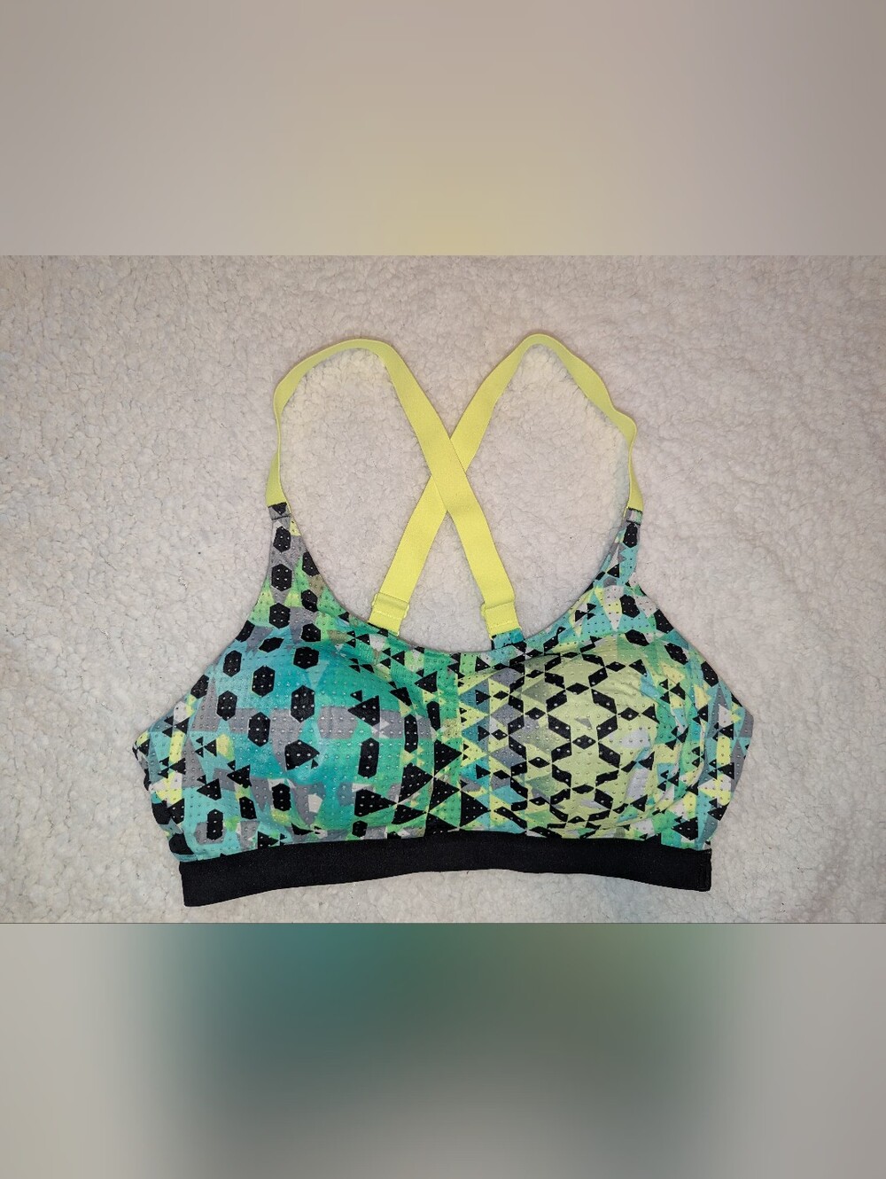 Victoria's Secret lightweight sports bra - 34C - Victoria Sport - mesh - padded